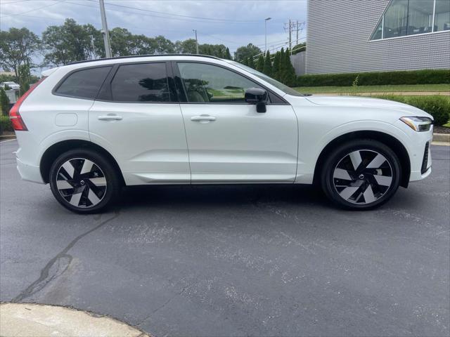 new 2025 Volvo XC60 Plug-In Hybrid car