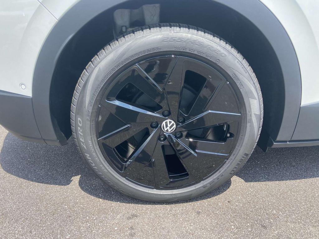 new 2025 Volkswagen ID.4 car, priced at $53,471