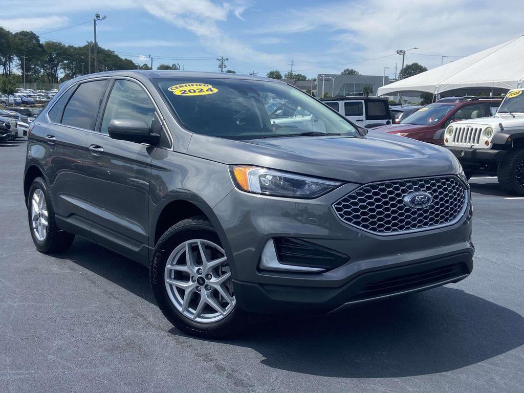used 2024 Ford Edge car, priced at $26,999