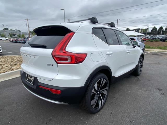 new 2025 Volvo XC40 car, priced at $52,225