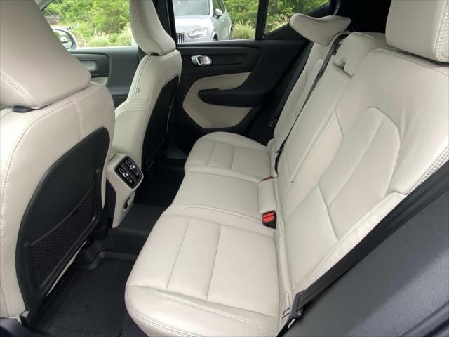 new 2025 Volvo XC40 car, priced at $52,225