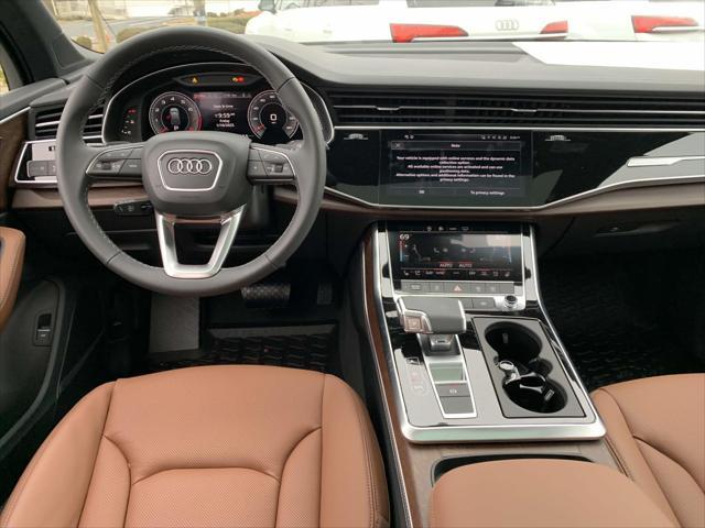 new 2025 Audi Q7 car, priced at $71,570