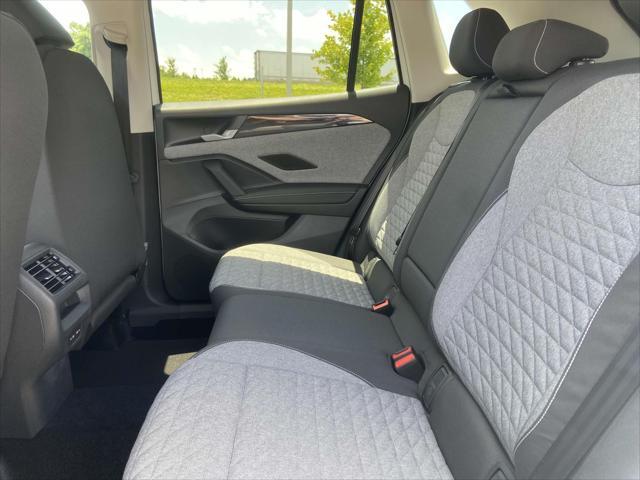 new 2025 Volkswagen Tiguan car, priced at $31,110