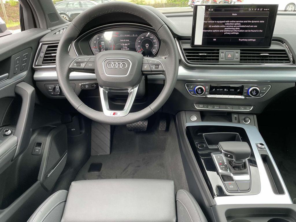 new 2025 Audi Q5 car, priced at $60,580