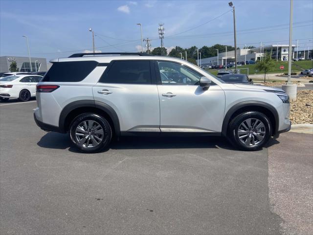 used 2024 Nissan Pathfinder car, priced at $32,999