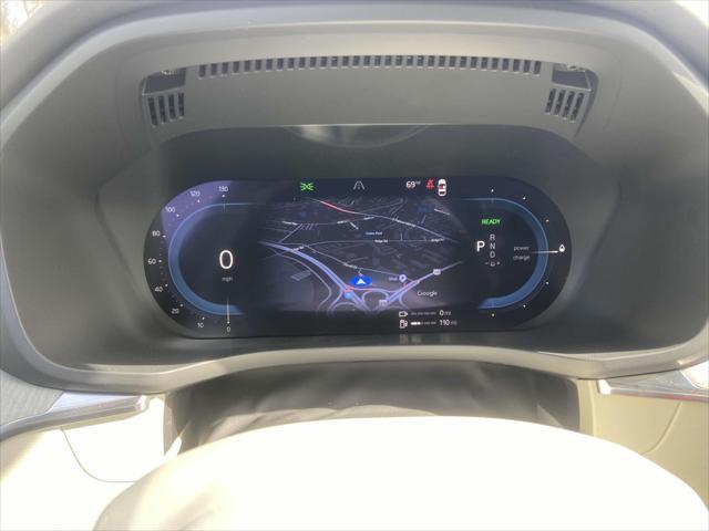 new 2025 Volvo XC60 Plug-In Hybrid car