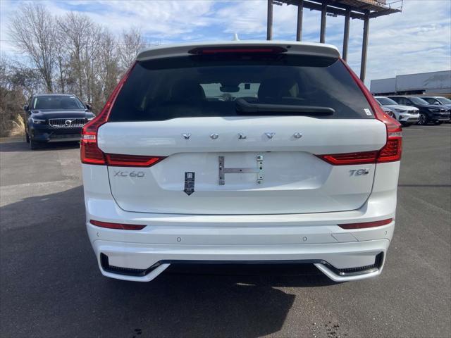 new 2025 Volvo XC60 Plug-In Hybrid car