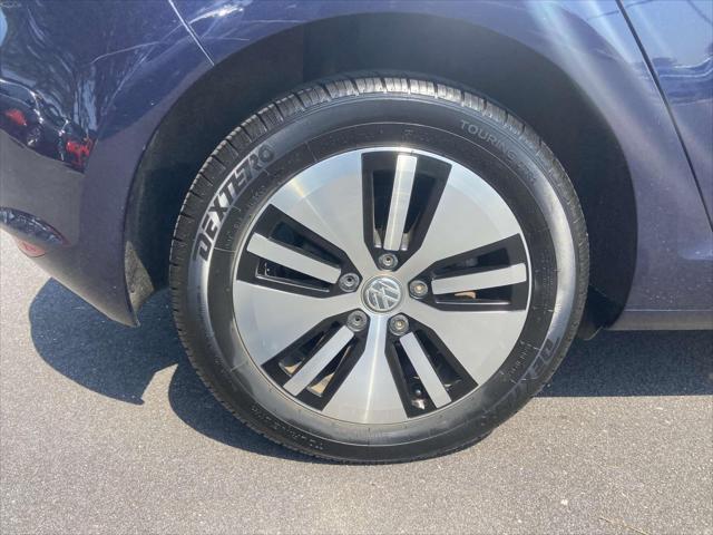 used 2016 Volkswagen e-Golf car, priced at $9,999