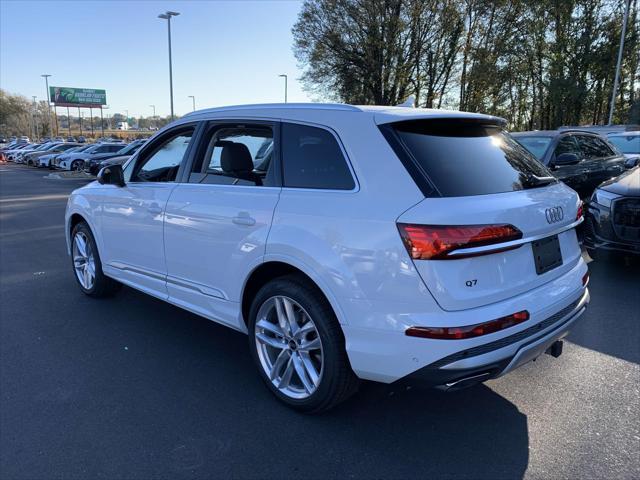 new 2025 Audi Q7 car, priced at $75,770