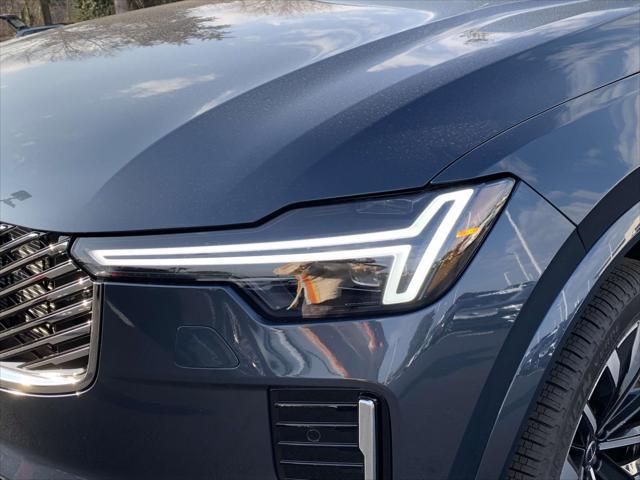 new 2025 Volvo XC90 car