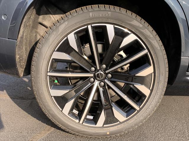 new 2025 Volvo XC90 car