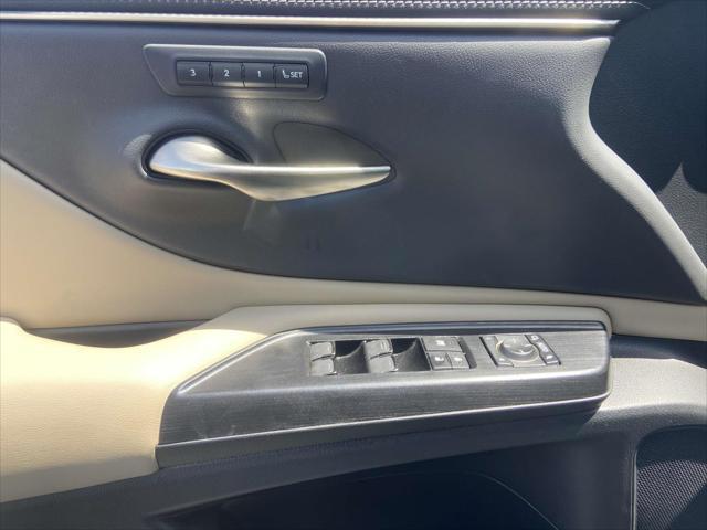 used 2021 Lexus ES 350 car, priced at $33,999