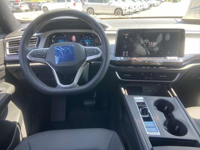 new 2025 Volkswagen Atlas Cross Sport car, priced at $39,316