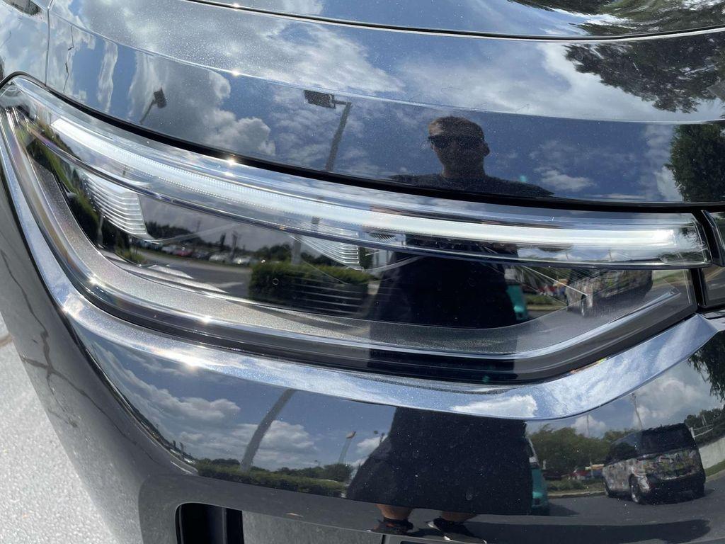 new 2025 Volkswagen Tiguan car, priced at $32,160