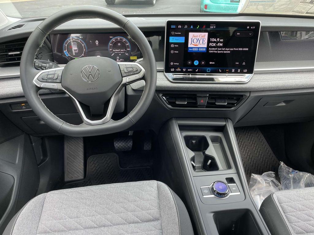 new 2025 Volkswagen Tiguan car, priced at $32,160