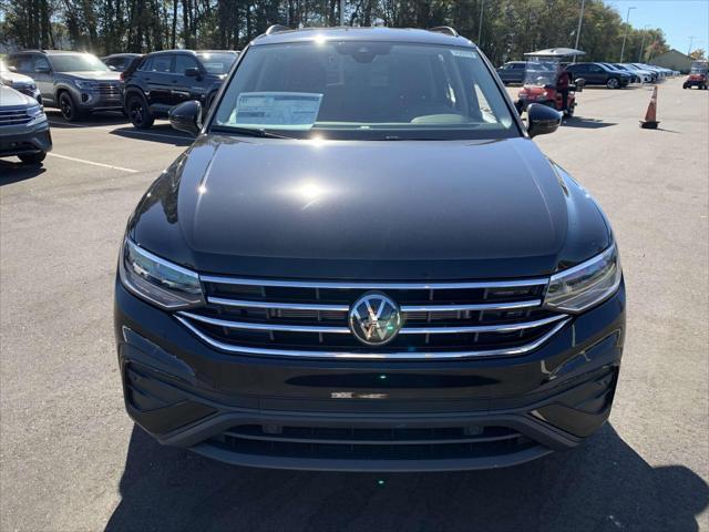 new 2024 Volkswagen Tiguan car, priced at $31,016