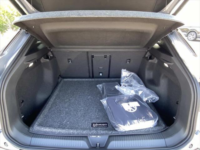 new 2025 Volkswagen ID.4 car, priced at $56,176