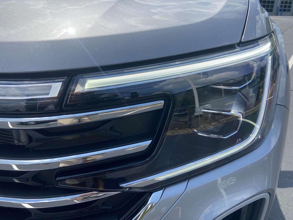 new 2026 Volkswagen Atlas car, priced at $47,043
