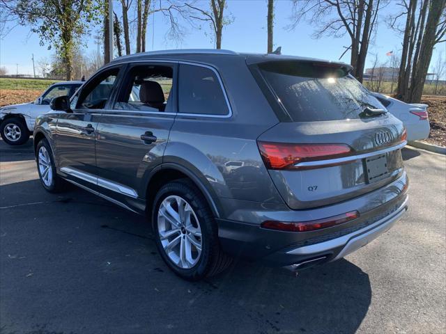 new 2025 Audi Q7 car, priced at $69,600