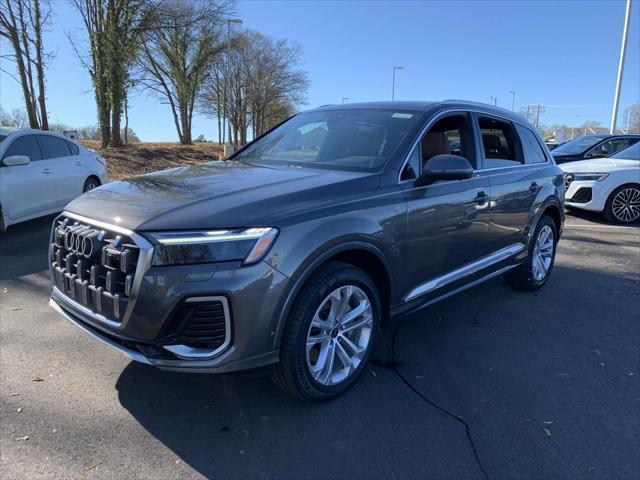 new 2025 Audi Q7 car, priced at $69,600