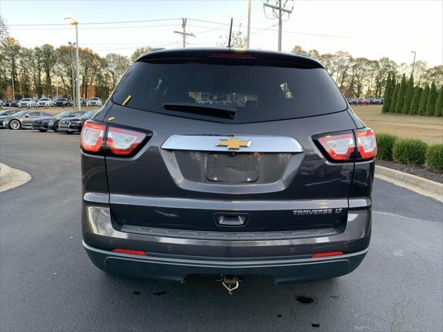 used 2015 Chevrolet Traverse car, priced at $9,999