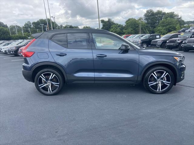 used 2022 Volvo XC40 car, priced at $27,997