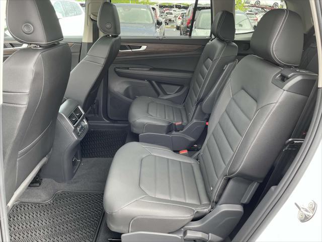 new 2025 Volkswagen Atlas car, priced at $51,370