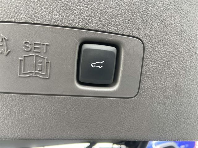 used 2023 Lincoln Corsair car, priced at $35,995
