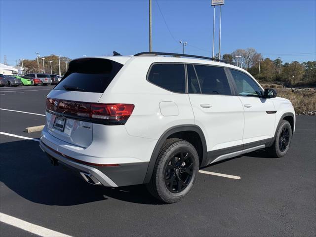 new 2025 Volkswagen Atlas car, priced at $48,675