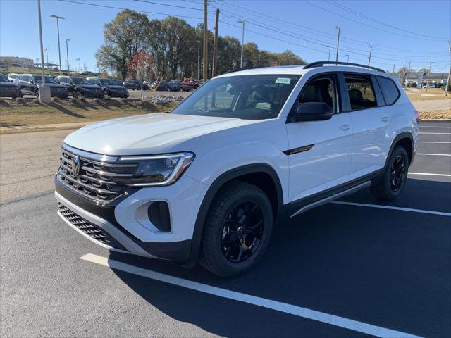 new 2025 Volkswagen Atlas car, priced at $48,675