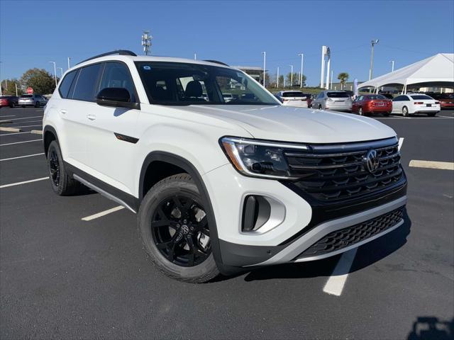 new 2025 Volkswagen Atlas car, priced at $48,675