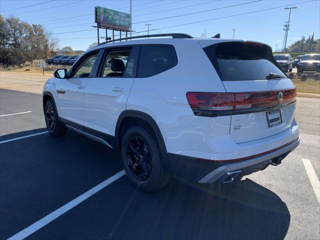 new 2025 Volkswagen Atlas car, priced at $48,675