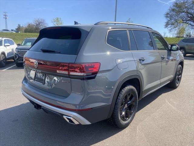 new 2025 Volkswagen Atlas car, priced at $49,806