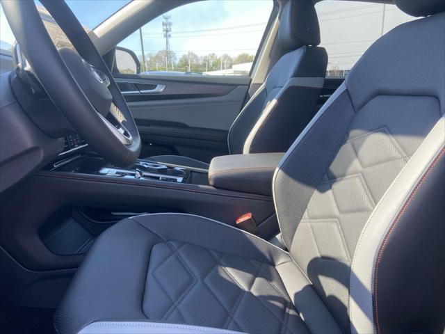 new 2025 Volkswagen Atlas car, priced at $49,806
