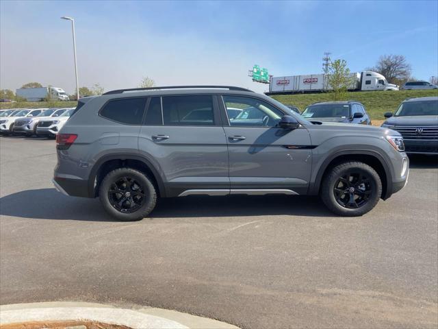 new 2025 Volkswagen Atlas car, priced at $49,806