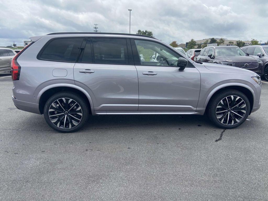 new 2026 Volvo XC90 car, priced at $76,445