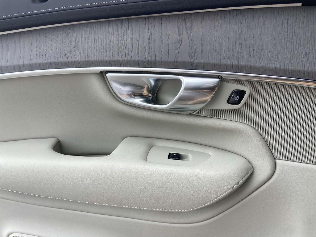 new 2026 Volvo XC90 car, priced at $76,445