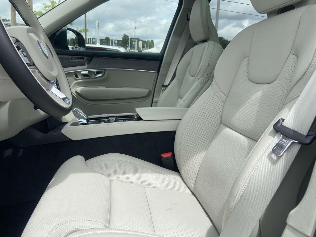 new 2026 Volvo XC90 car, priced at $76,445
