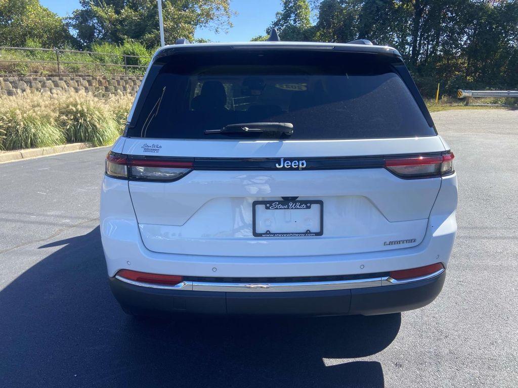 used 2022 Jeep Grand Cherokee car, priced at $29,499