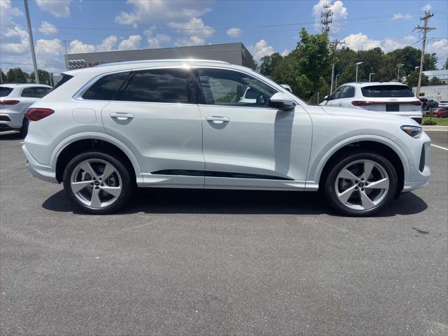 new 2025 Audi Q5 car, priced at $61,390