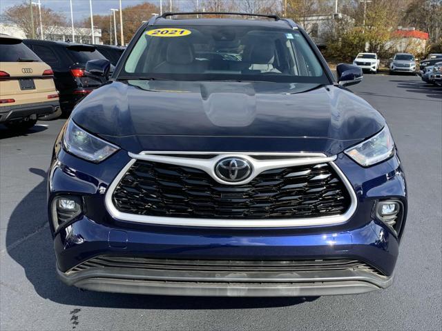 used 2021 Toyota Highlander car, priced at $31,999