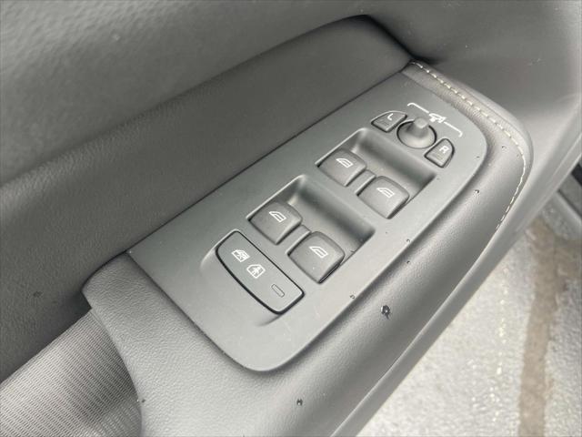 used 2024 Volvo XC60 Recharge Plug-In Hybrid car, priced at $62,497