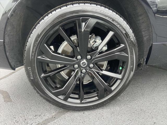 used 2024 Volvo XC60 Recharge Plug-In Hybrid car, priced at $62,497