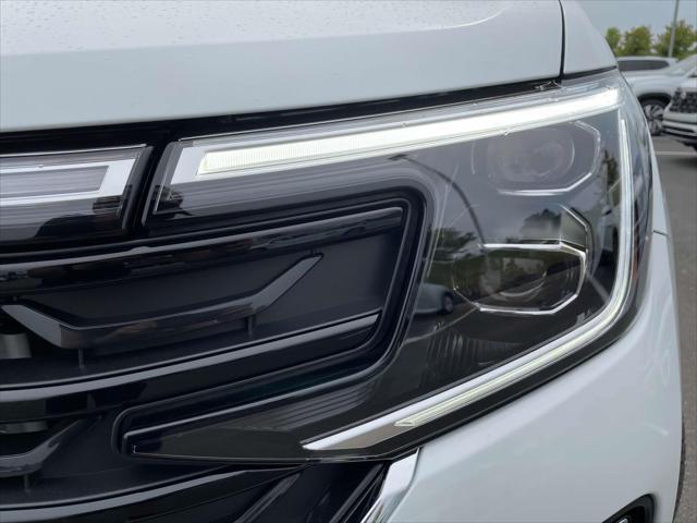 new 2025 Volkswagen Atlas car, priced at $55,680