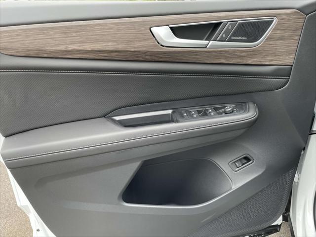 new 2025 Volkswagen Atlas car, priced at $56,375