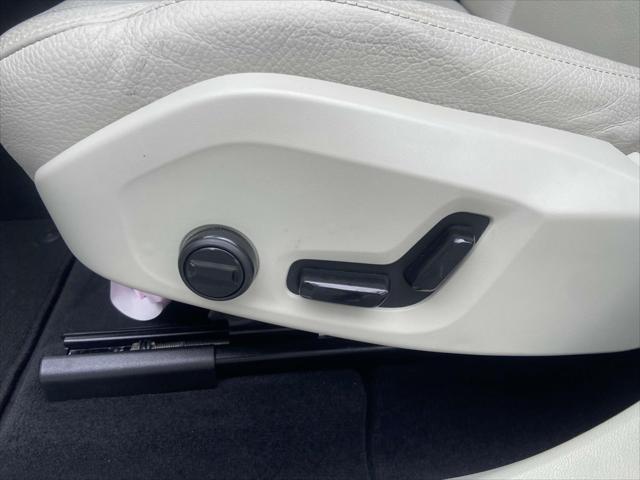 used 2024 Volvo XC60 car, priced at $39,997