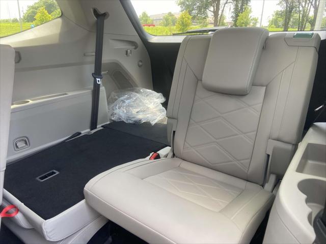 new 2025 Volkswagen Atlas car, priced at $42,120