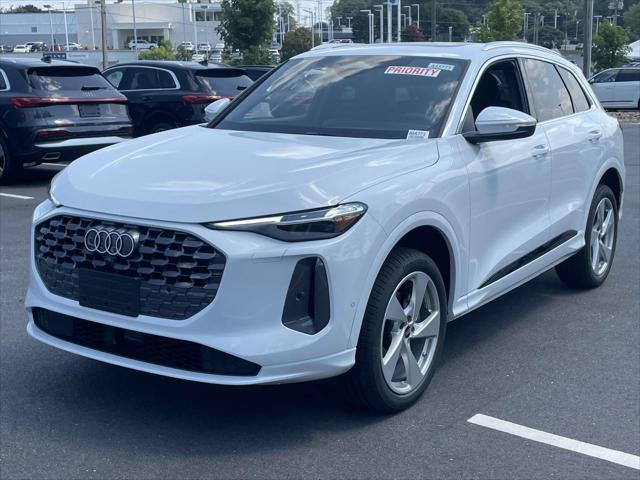 new 2025 Audi Q5 car, priced at $60,340