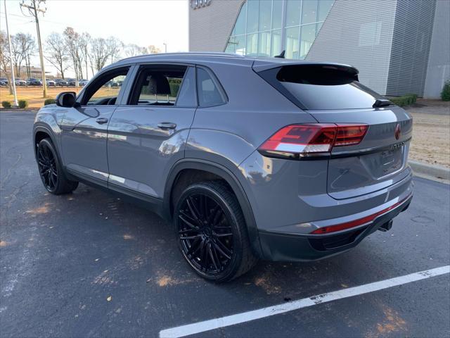 used 2021 Volkswagen Atlas Cross Sport car, priced at $22,599