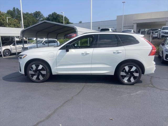 new 2025 Volvo XC60 Plug-In Hybrid car